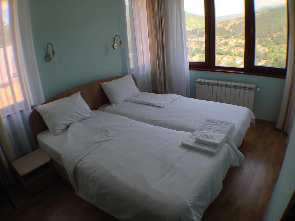 Iskrets Mala Planina Guest House מראה חיצוני תמונה