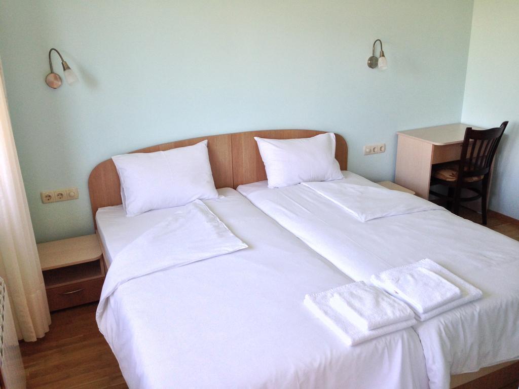 Iskrets Mala Planina Guest House חדר תמונה