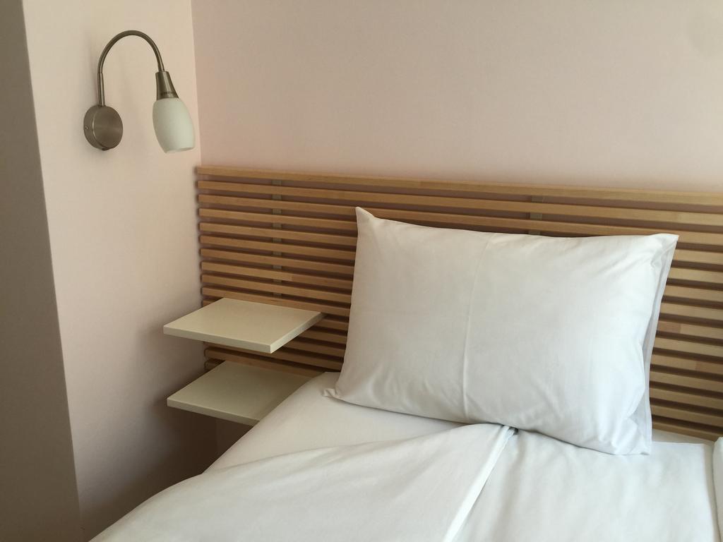 Iskrets Mala Planina Guest House מראה חיצוני תמונה