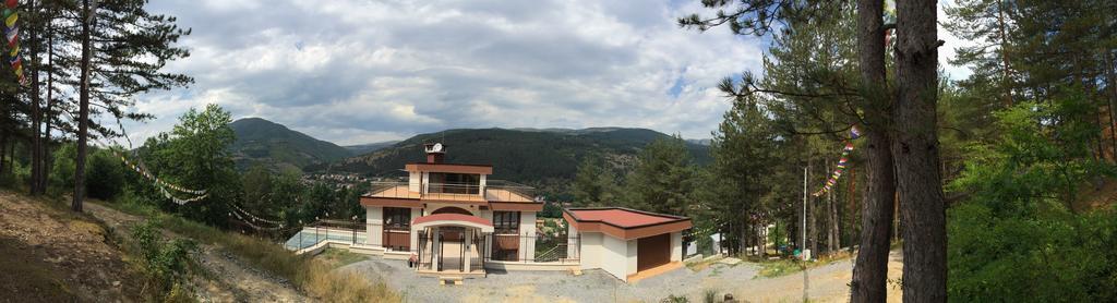 Iskrets Mala Planina Guest House מראה חיצוני תמונה