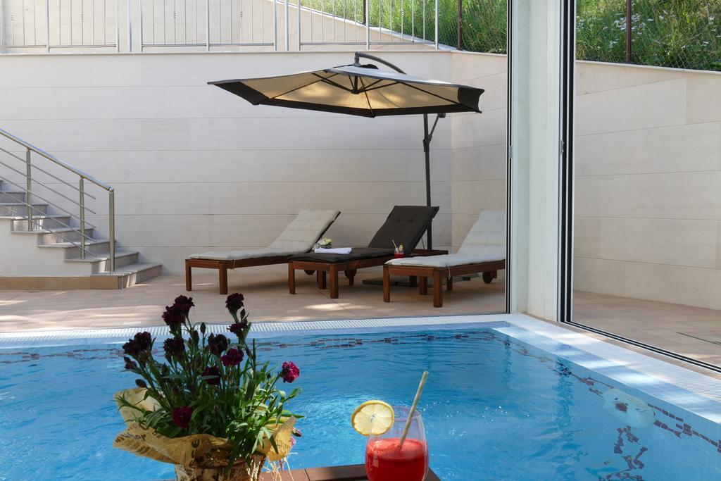 Iskrets Mala Planina Guest House מראה חיצוני תמונה
